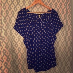 Printed, button up, casual top!